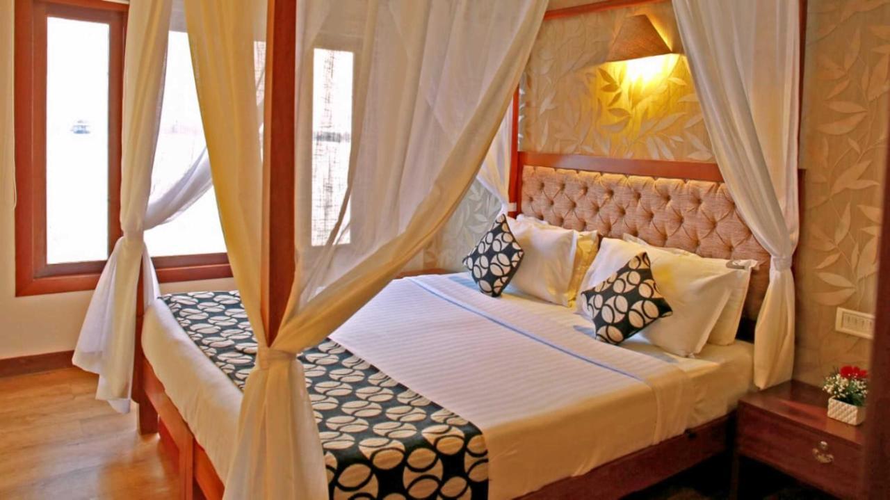 Hotel Cosy Premium Houseboats Alappuzha Exterior foto